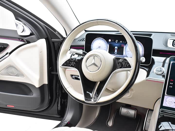 Фото 7 - Mercedes-Benz Maybach S-Class
