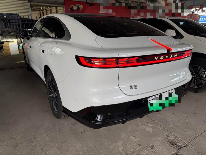 Voyah Passion 2024 2024款 PHEV 四驱超长续航旗舰版
