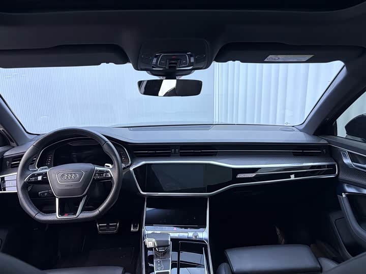 Фото 6 - Audi RS 6