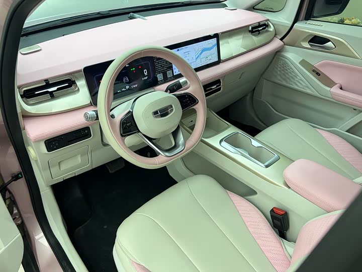 Фото 3 - Geely Geometry E Firefly