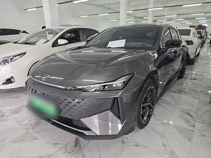 2024 Changan UNI-V Hybrid