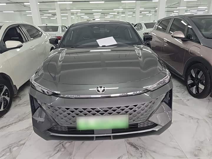 2024 Changan UNI-V Hybrid