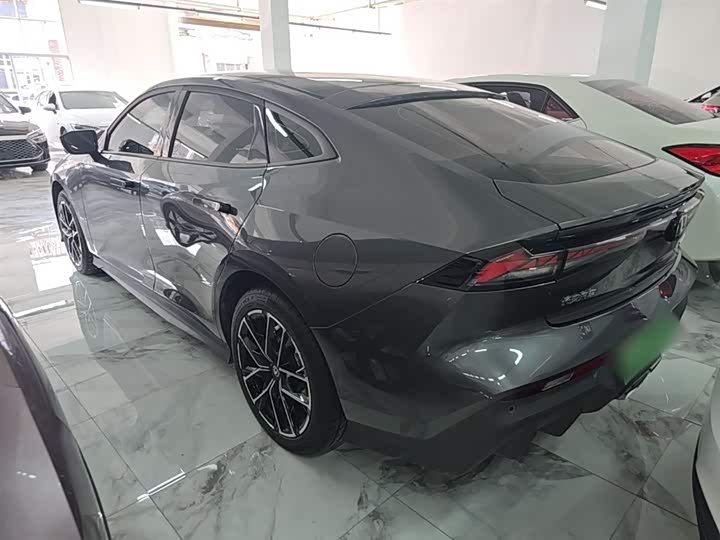 2024 Changan UNI-V Hybrid