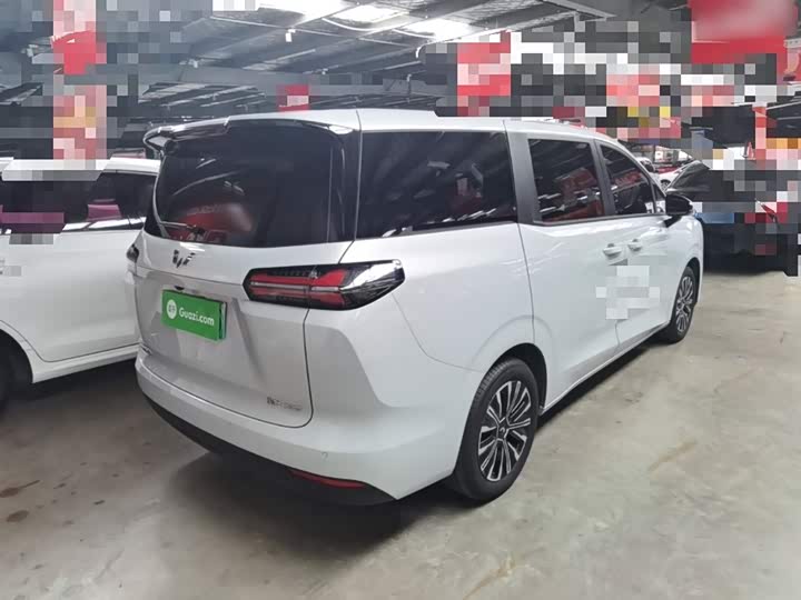 Wuling Starlight 730 Hybrid/EV 2025 2025款 纯电 500km 豪华型