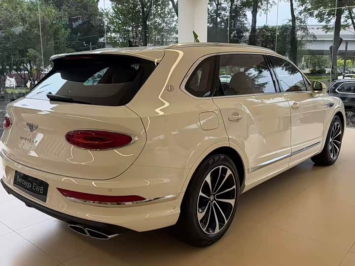2026 Bentley Bentayga