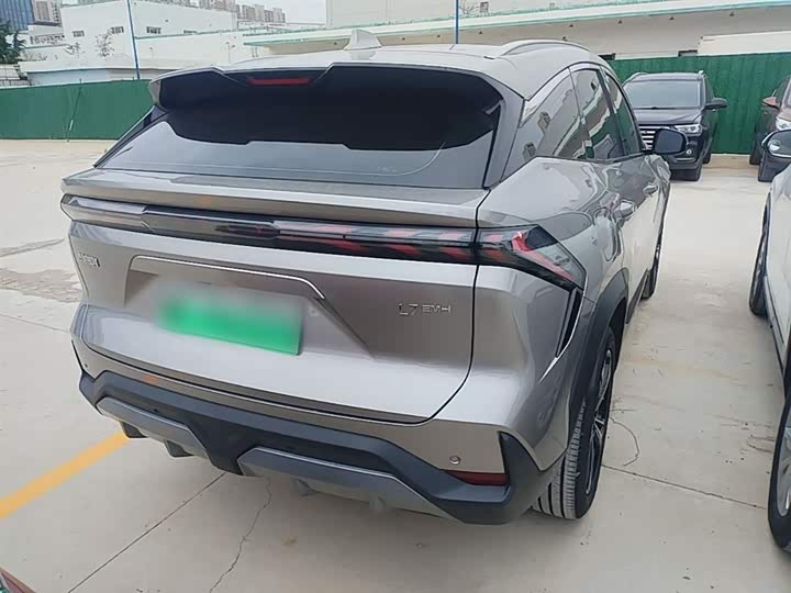 Geely Galaxy L7 2025 2025款 EM-i 115km 探索+版