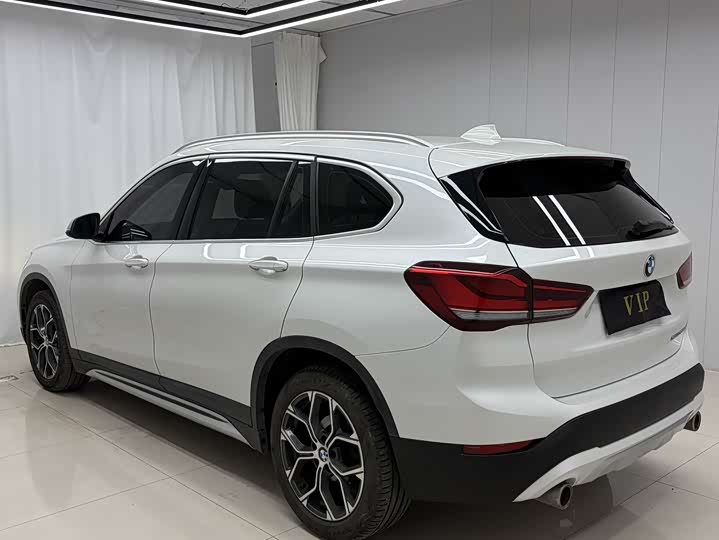 Фото 5 - BMW X1