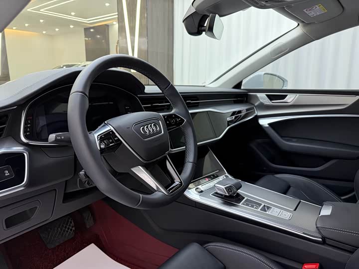 Audi A7 2025 2025款 45 TFSI 臻选型