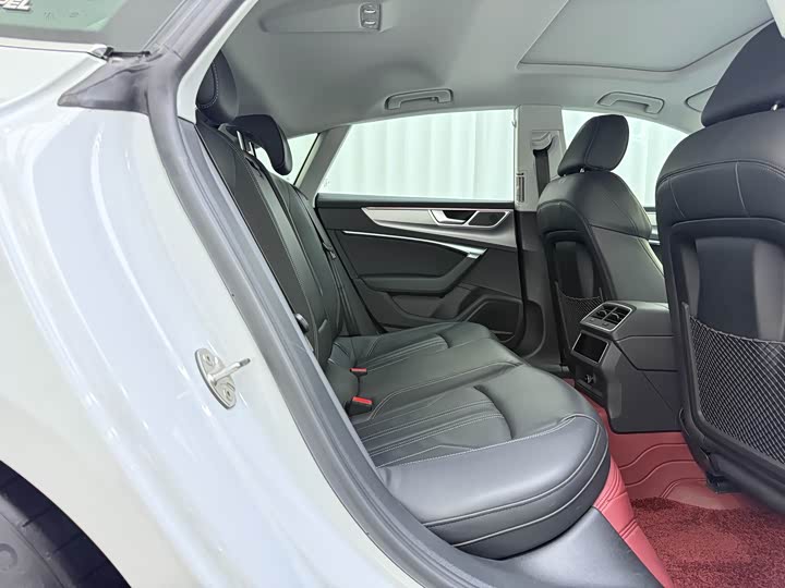 Audi A7 2025 2025款 45 TFSI 臻选型