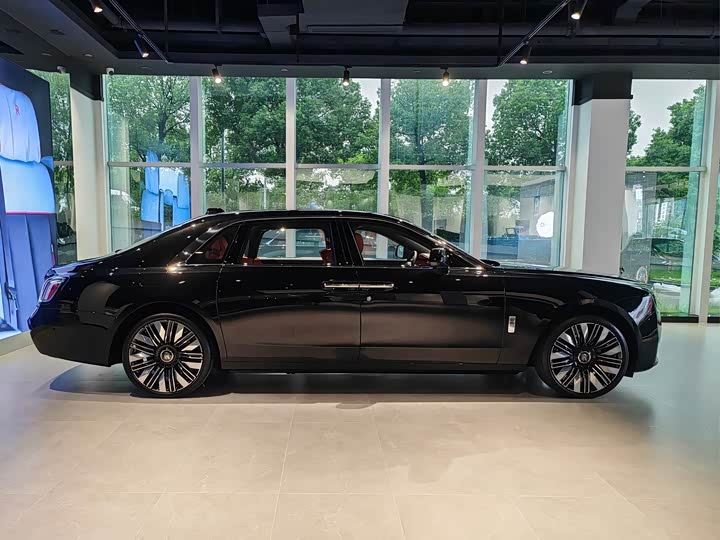 2024 Rolls-Royce Ghost