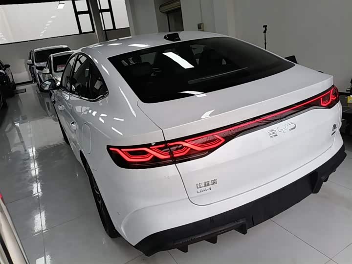 Фото 5 - BYD Qin L