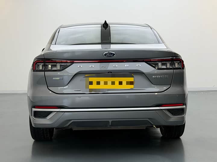 Фото 5 - Ford Mondeo