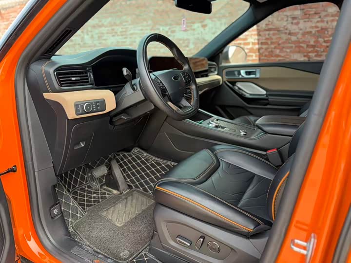 Ford Explorer 2024 2024款 2.3T EcoBoost 昆仑巅峰版 7座