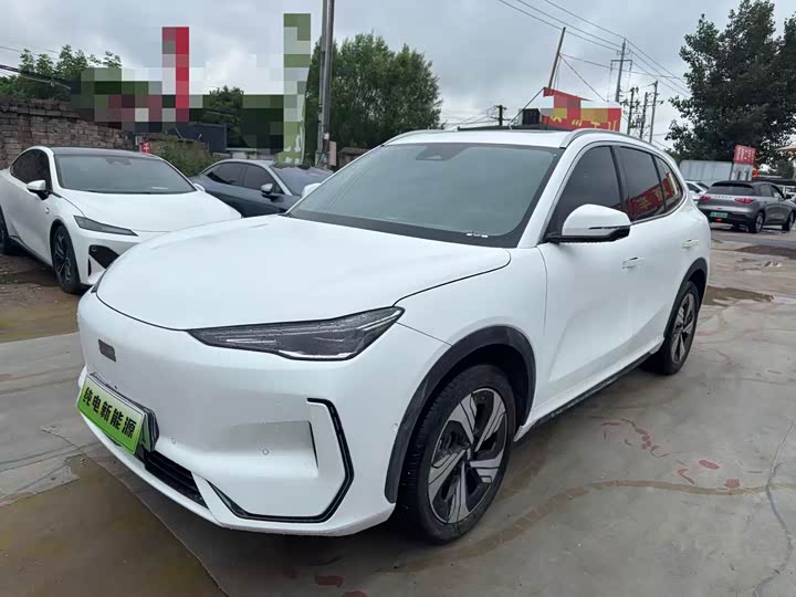 Photo 3 - Geely Galaxy E5