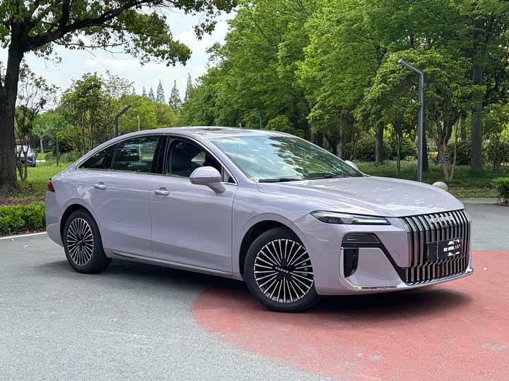 صورة 2 - Roewe M7 DMH