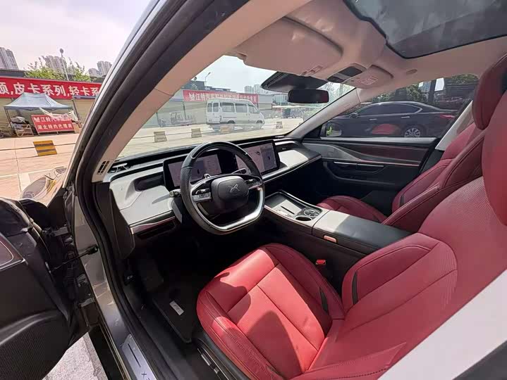 Фото 4 - XPeng P7