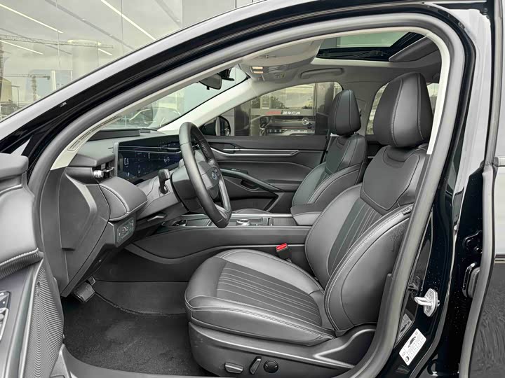 Ford Mondeo 2025 2025款 2.0T EcoBoost 豪华型
