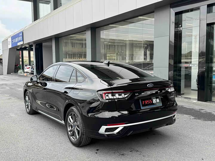 Ford Mondeo 2025 2025款 2.0T EcoBoost 豪华型