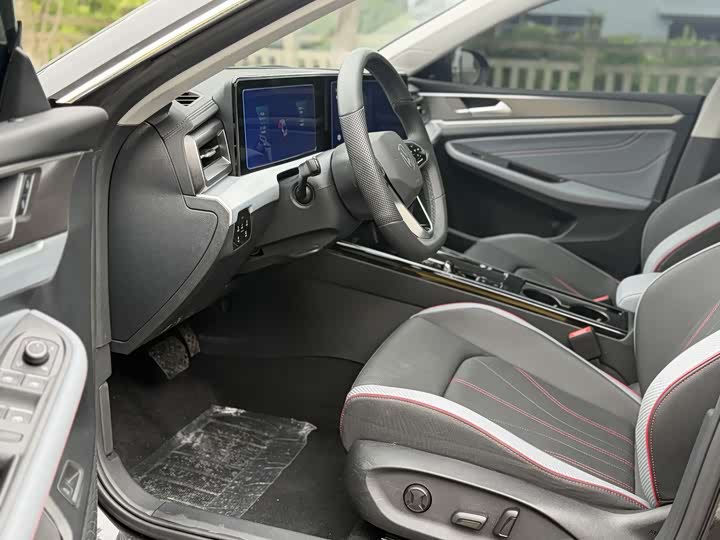 Фото 3 - Volkswagen Lamando L