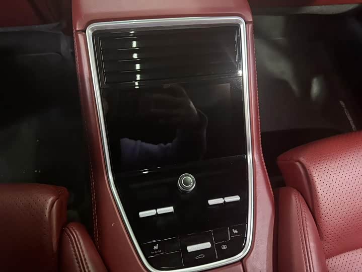 Zdjęcie 9 - Porsche Panamera