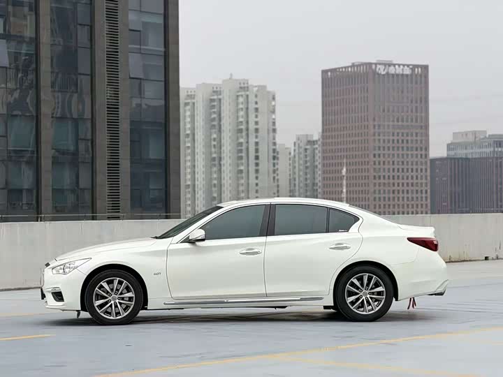 صورة 7 - Infiniti Q50L