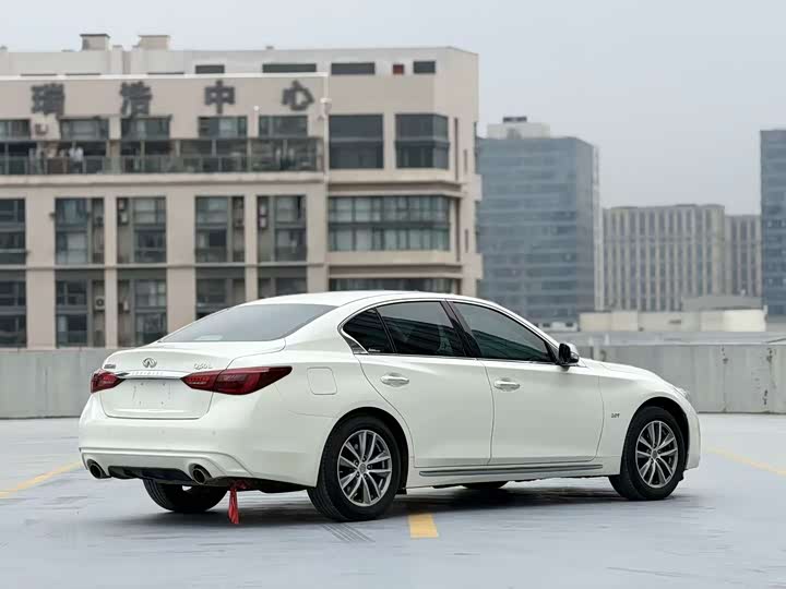 صورة 9 - Infiniti Q50L