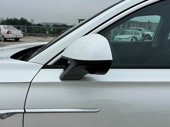 Roewe D5X DMH 2024 2024款 135科技版