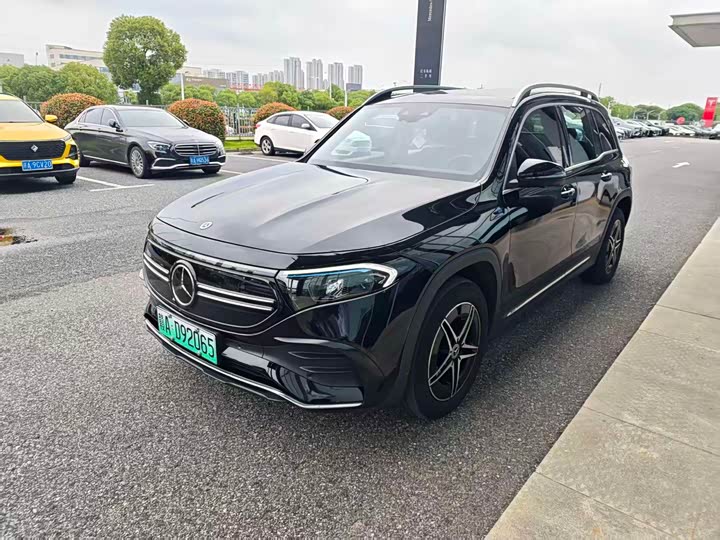 Фото 3 - Mercedes-Benz EQB