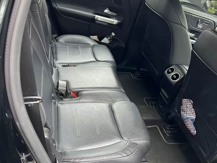 Фото 8 - Mercedes-Benz EQB