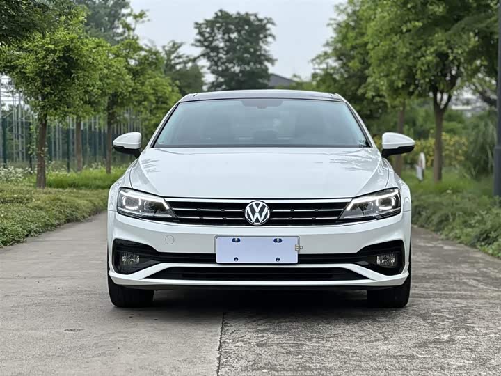 Photo 3 - Volkswagen Lamando L