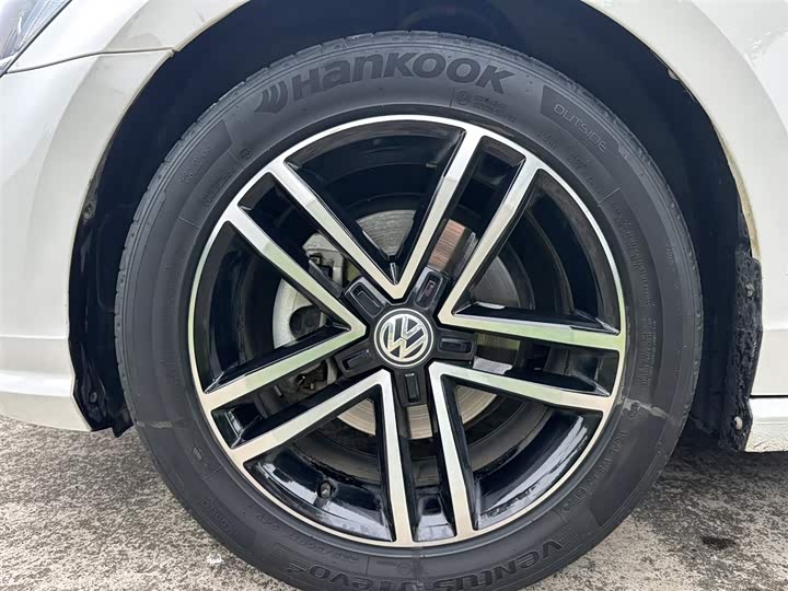 Photo 7 - Volkswagen Lamando L