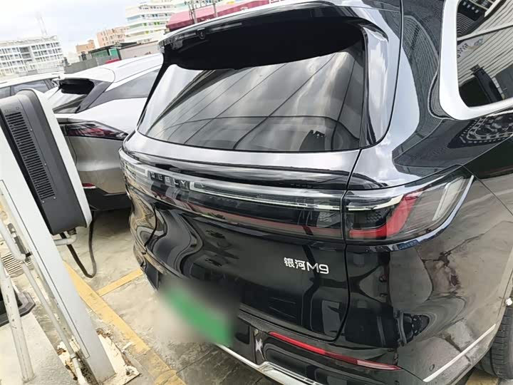 Geely Galaxy M9 2025 2025款 210km 四驱领航版
