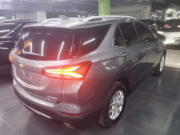 Фото 7 - Chevrolet Equinox