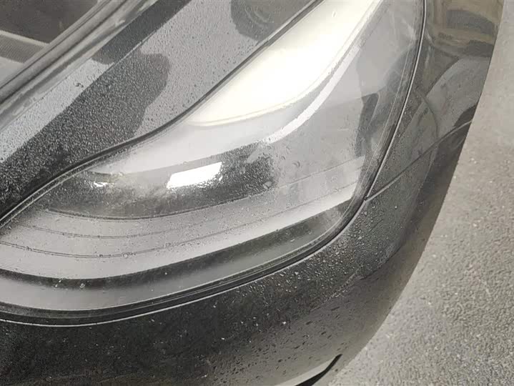 Фото 5 - Tesla Model 3