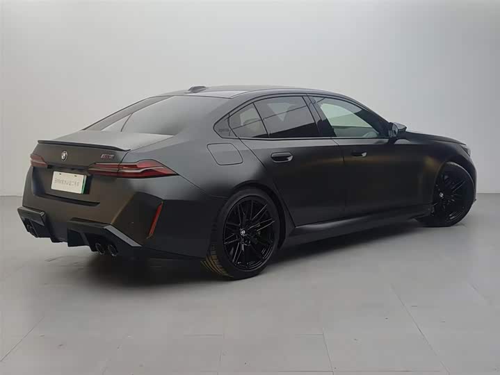 2025 BMW M5 Hybrid
