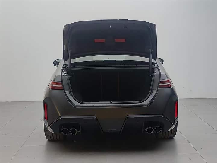 صورة 6 - BMW M5 Hybrid