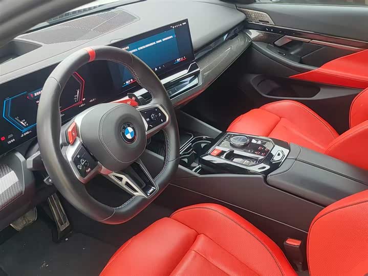 صورة 9 - BMW M5 Hybrid