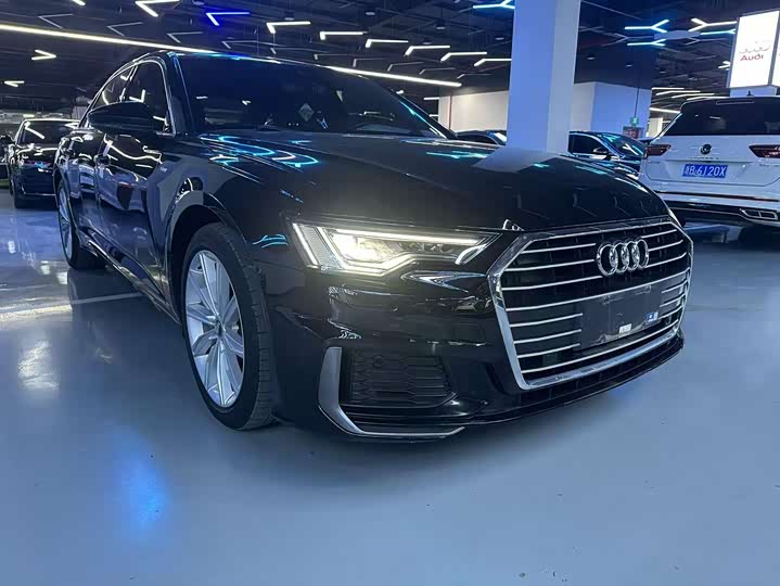 Фото 3 - Audi A6L