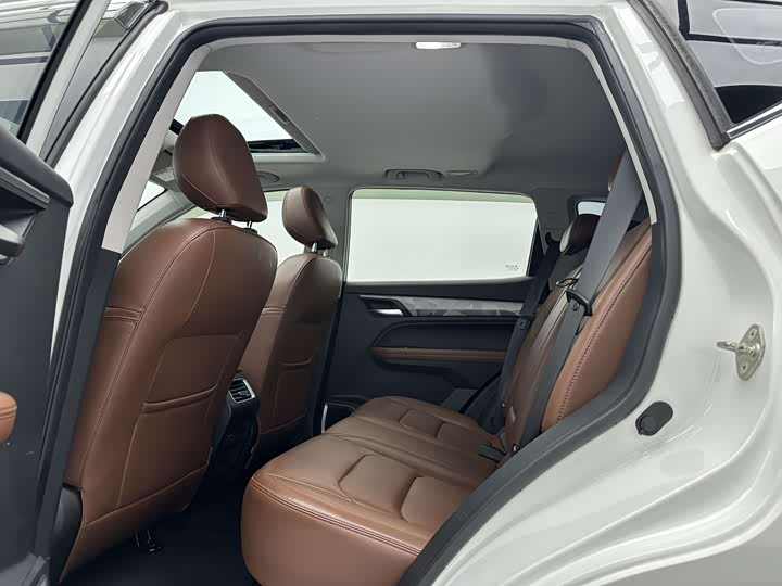 Geely Vision X6 2021 2021款 PRO 1.4T 自动尊贵型