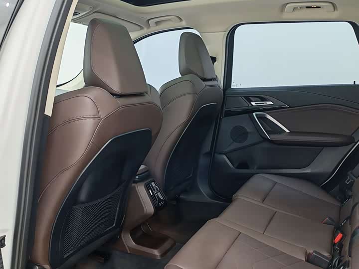 Фото 8 - BMW X1