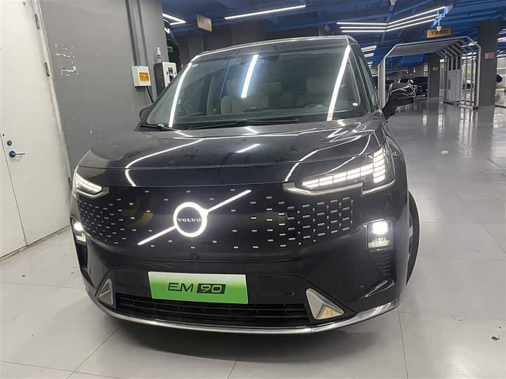 Volvo EM90 2025 2025款 Ultra 六座