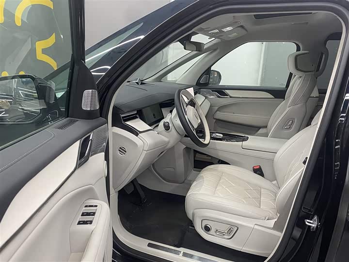 Volvo EM90 2025 2025款 Ultra 六座