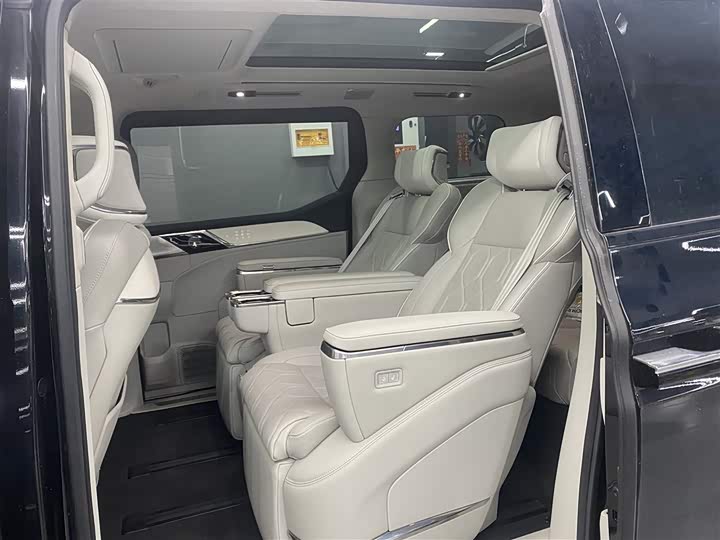 Volvo EM90 2025 2025款 Ultra 六座