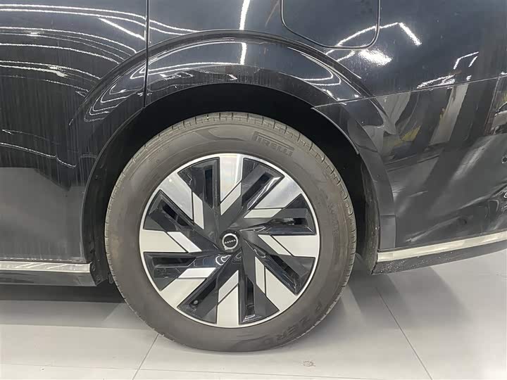 Volvo EM90 2025 2025款 Ultra 六座