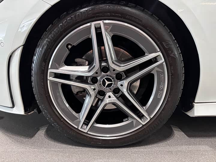 Фото 6 - Mercedes-Benz CLA-Class