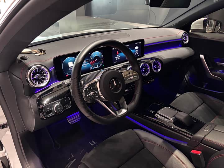 Фото 7 - Mercedes-Benz CLA-Class