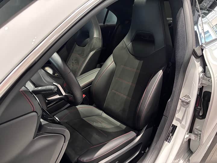 Фото 8 - Mercedes-Benz CLA-Class