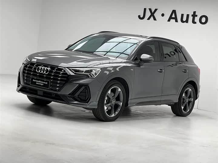 Фото 1 - Audi Q3