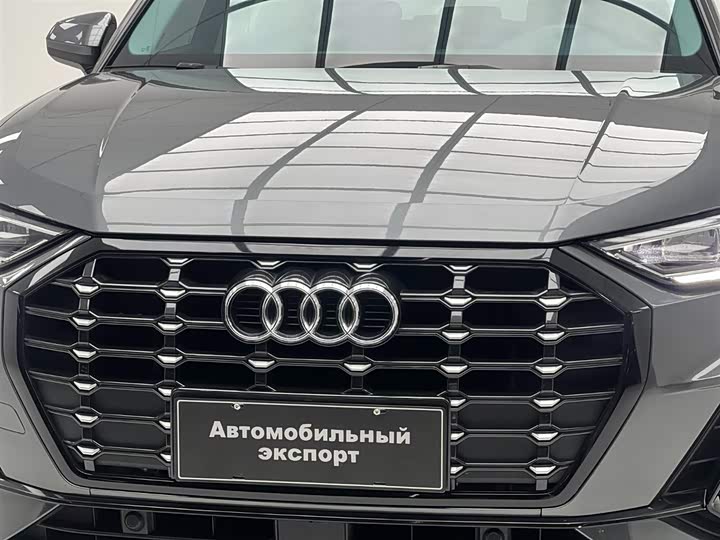 Фото 9 - Audi Q3
