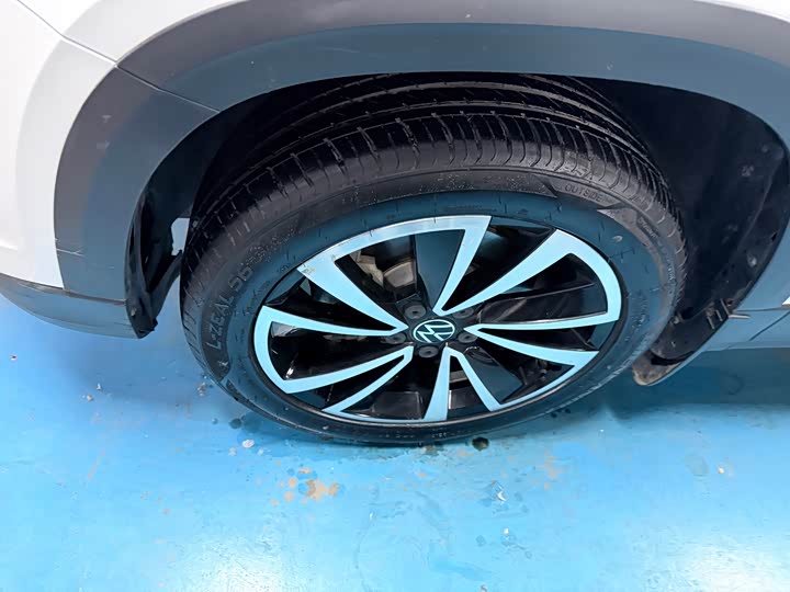 Фото 5 - Volkswagen Tharu